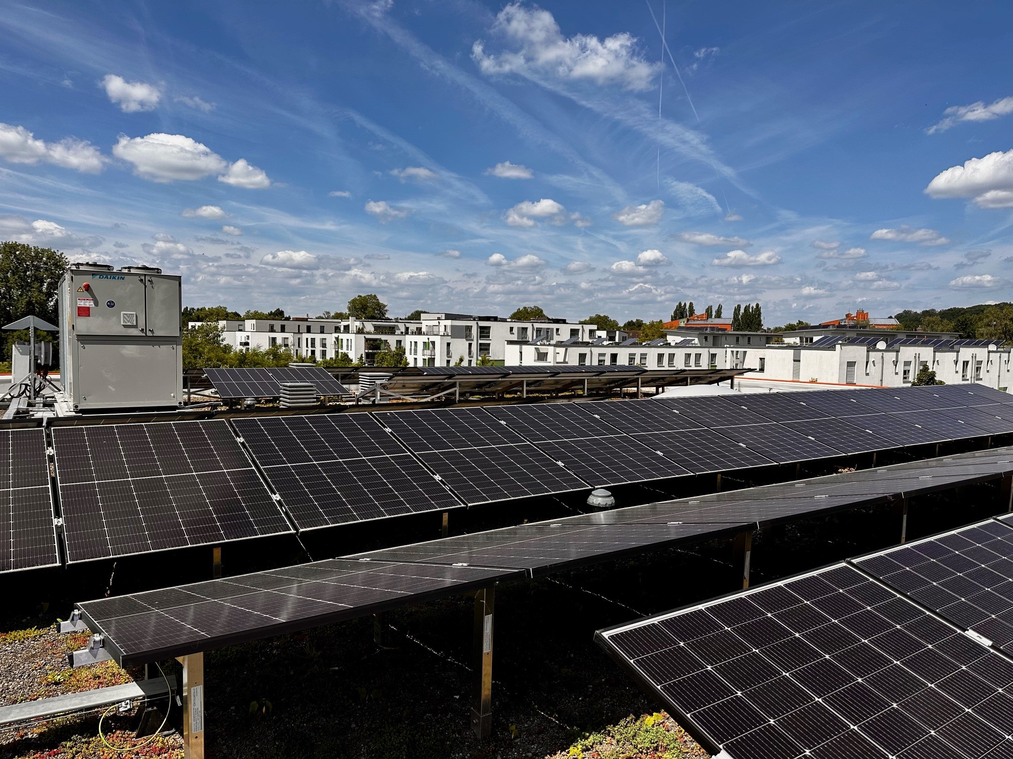 Die Photovoltaikanlage versorgt das Gebäude mit Grünstrom.