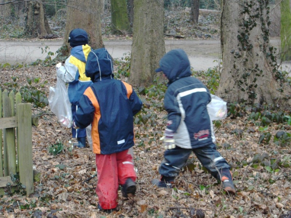 Dreck-Weg-Tag im Eller Forst