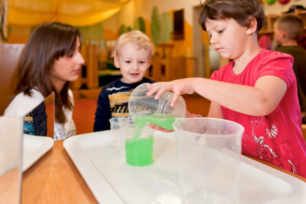experimentelles Lernen mögen unsere Kinder sehr