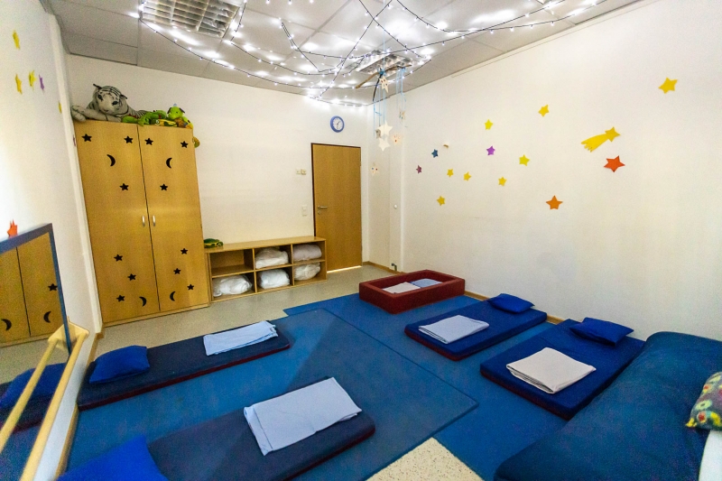 Ruheraum: Im Kindergarten wird viel erlebt und gelernt. Die Kleinsten brauchen dann auch eine kleine Verschaufpause.