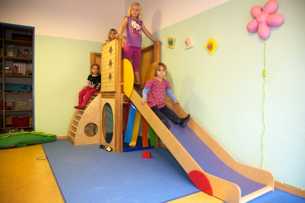 Die Nebenräume der Gruppe bieten den Kindern vielfältige Nutzungsmöglichkeiten.