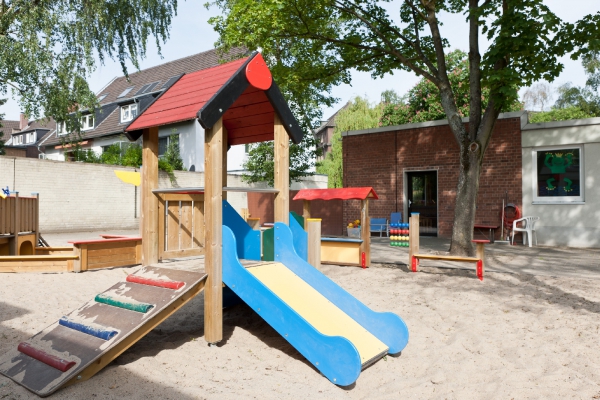 Das Außengelände der Familiengruppe