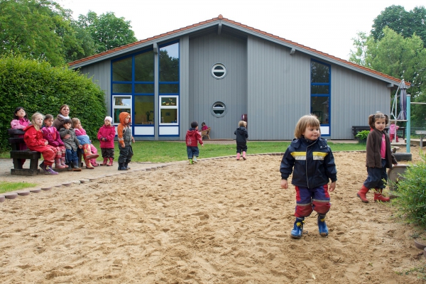 Seitenansicht der Kindertagesstätte