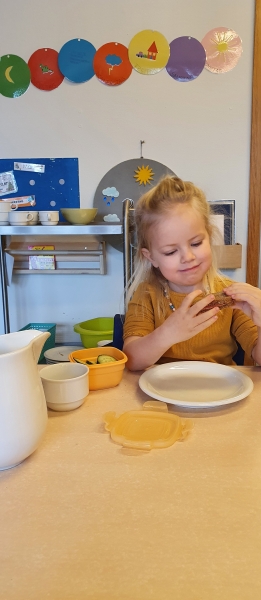 Die Kinder haben die Möglichkeit im Kindergarten zu Frühstücken.