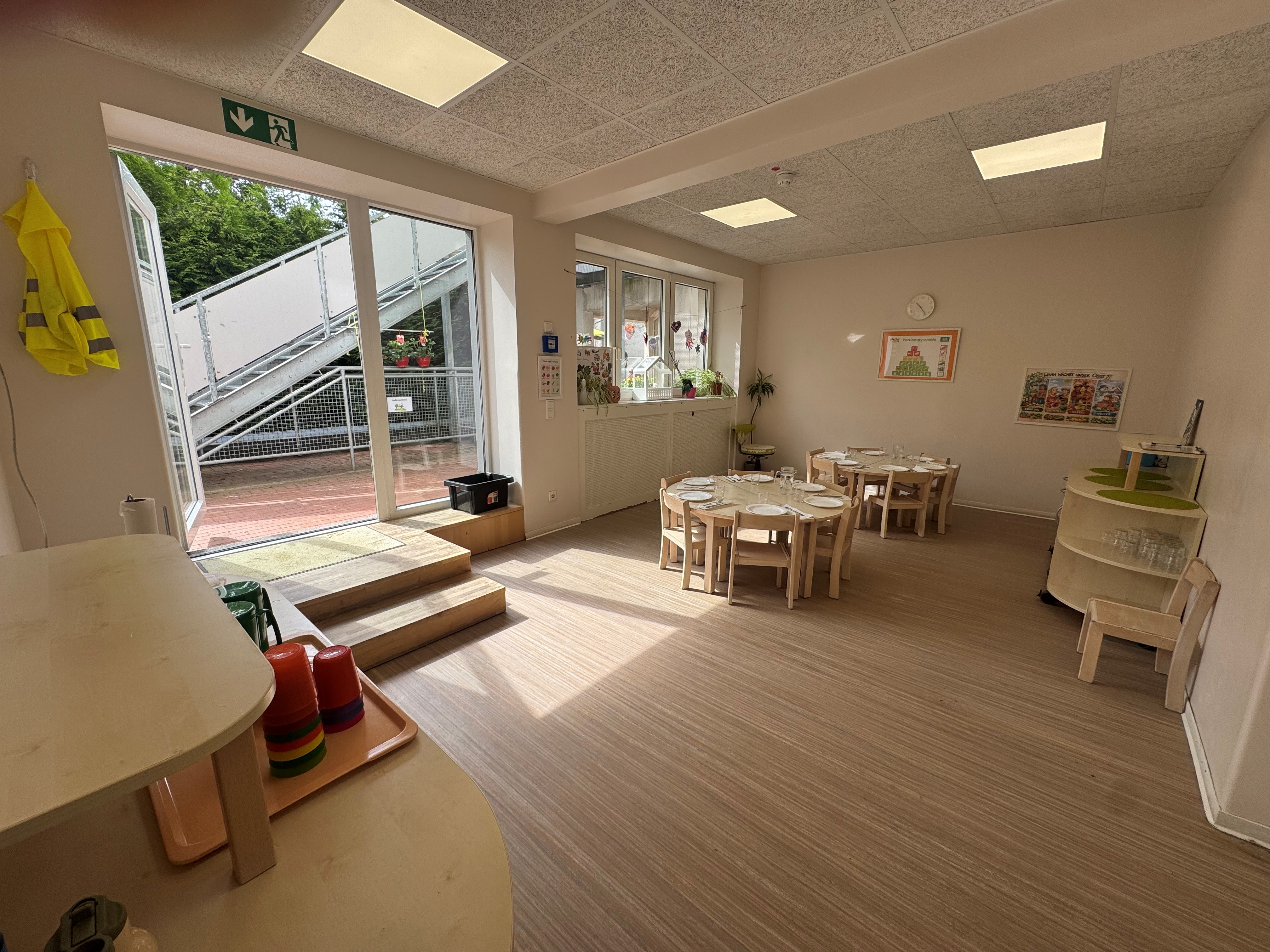 In unserem Kinderrestaurant, lassen wir uns Frühstück, Mittagessen und Nachmittagssnack schmecken