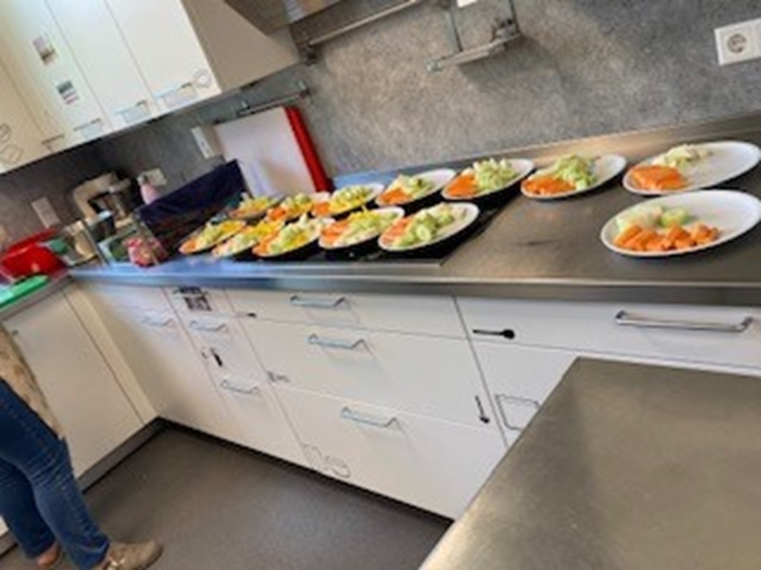 Gesunde Ernährung ist uns wichtig. Unsere Kinder genießen täglich frisches Obst und Gemüse.